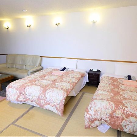 Ksb Yayoi No Sato Onsen Hotel Izumi  Kültér fotó